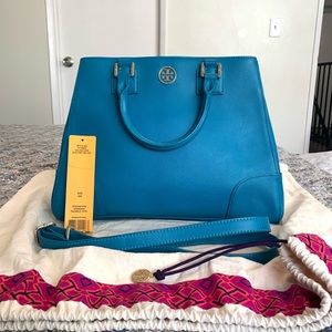 NWT Tory Burch Robinson Triangle Tote